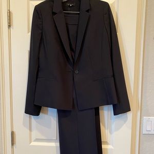 Ann Taylor lined pant suit